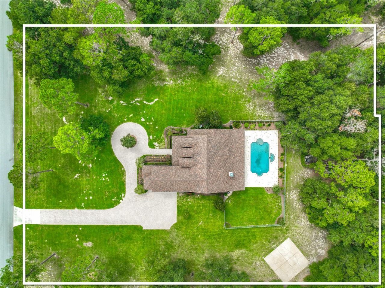 35719 High Pines Drive, Eustis, FL 32736 Photo