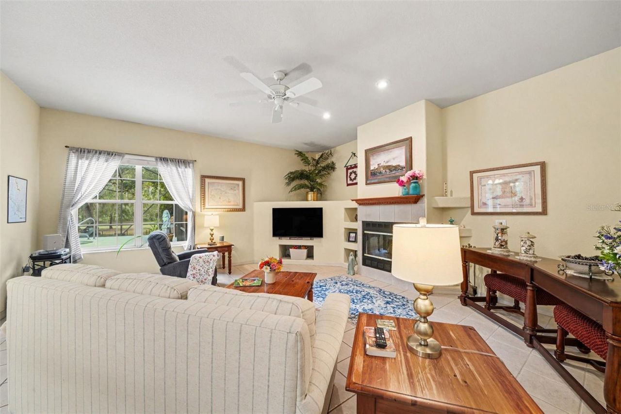 16731 SE 181st Terrace, Weirsdale, FL 32195 Photo