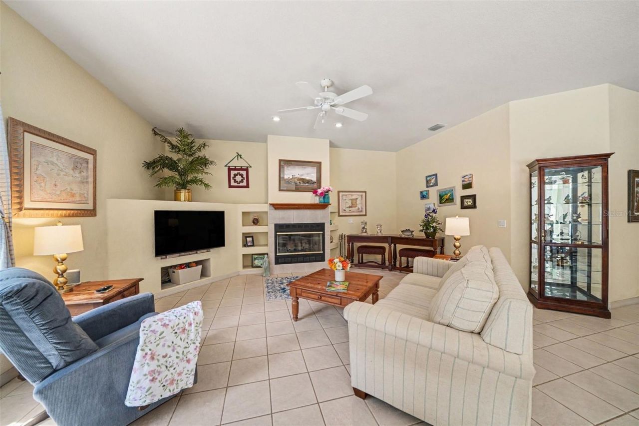 16731 SE 181st Terrace, Weirsdale, FL 32195 Photo