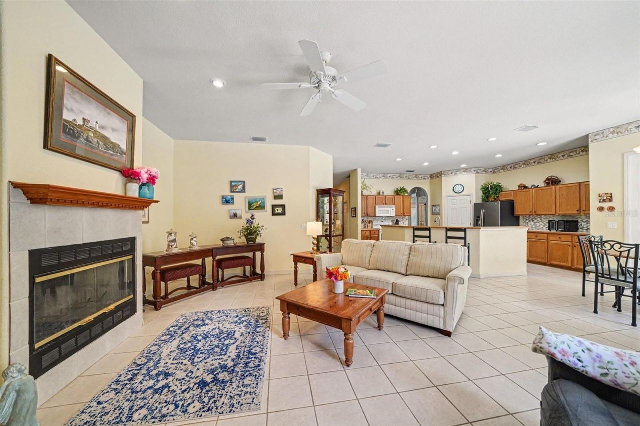16731 SE 181st Terrace, Weirsdale, FL 32195 Photo