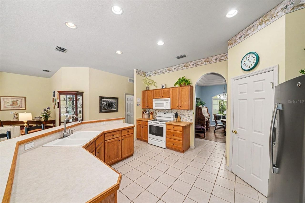 16731 SE 181st Terrace, Weirsdale, FL 32195 Photo