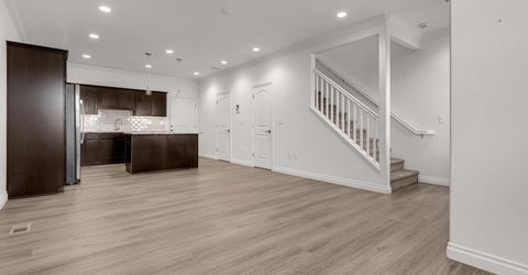 18667 Village Center Drive, Reno, NV 89508 Photo