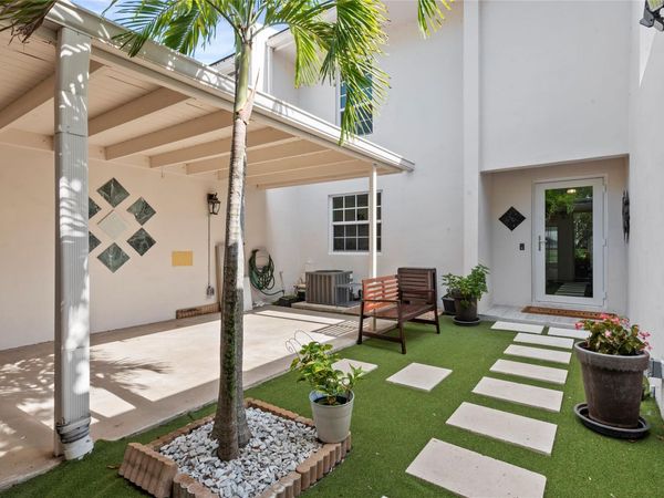3063 N PALM AIRE Drive, Unit 3063, Pompano Beach, FL 33069