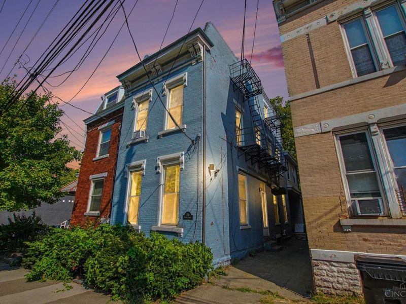 256 Warner Street, Cincinnati, OH 45219 Photo 1