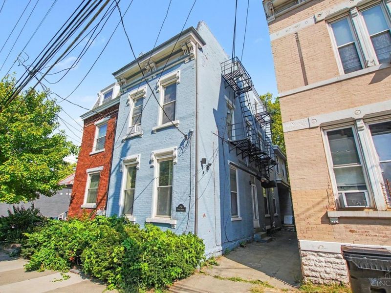 256 Warner Street, Cincinnati, OH 45219 Photo 2