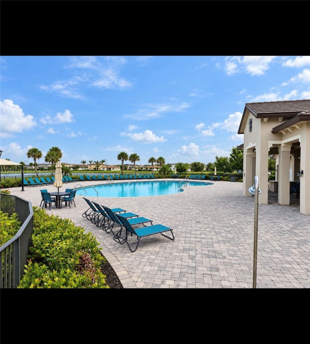 7786 NW Gladwell Ln, Port Saint Lucie, FL 34987 Photo