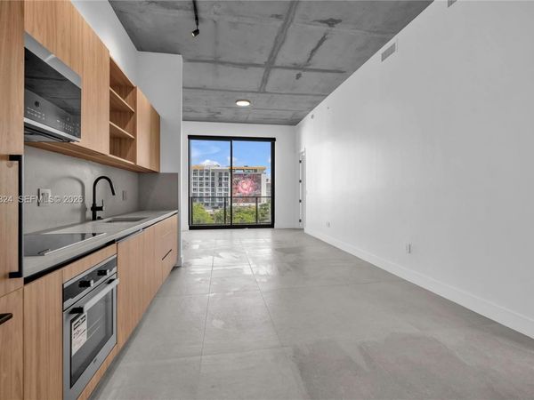 91 NW 27th St , Unit 201, Miami, FL 33127