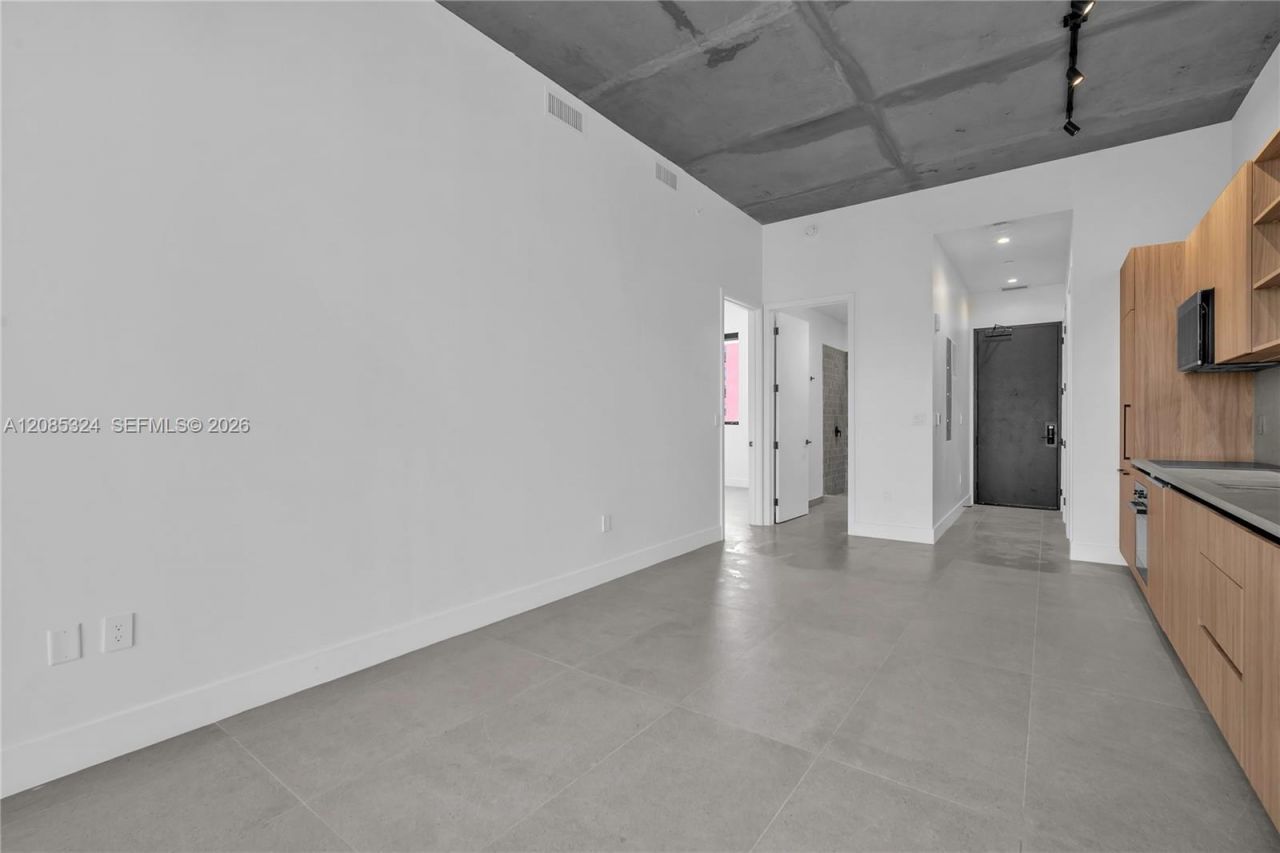 91 NW 27th St, Unit 201, Miami, FL 33127 Photo