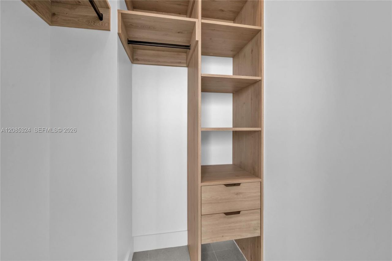 91 NW 27th St, Unit 201, Miami, FL 33127 Photo