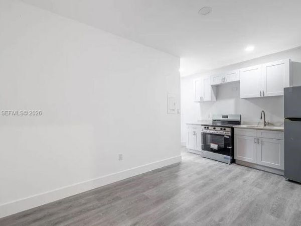 1003 SW 15th Ave , Unit 18, Miami, FL 33135