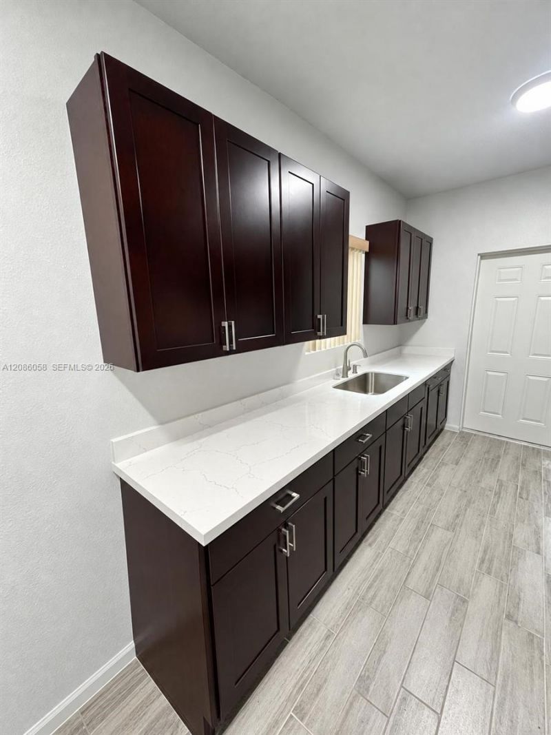 4420 NW 30th Ave, Miami, FL 33142 Photo