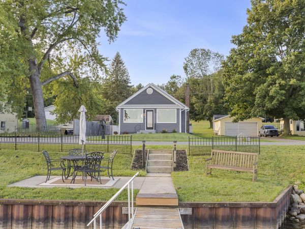 43 W Hickory Road, Battle Creek, MI 49017