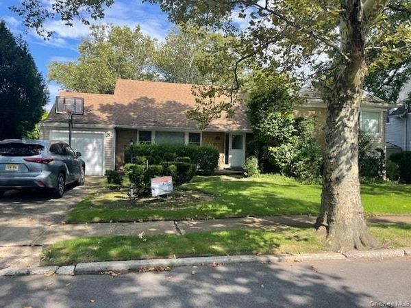 894 Lakeside Drive , Woodmere, NY 11598