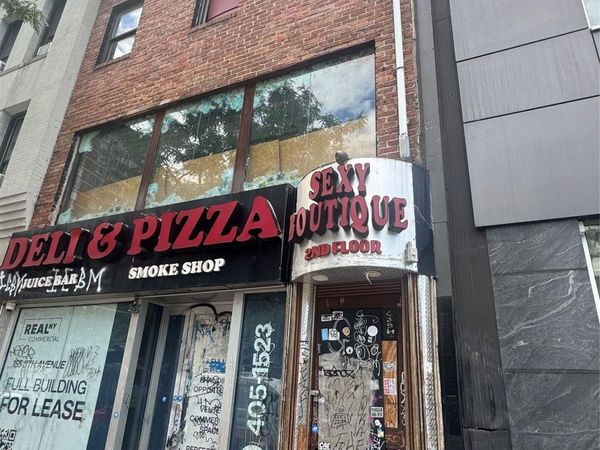 155 8th Avenue , New York (Manhattan), NY 10011