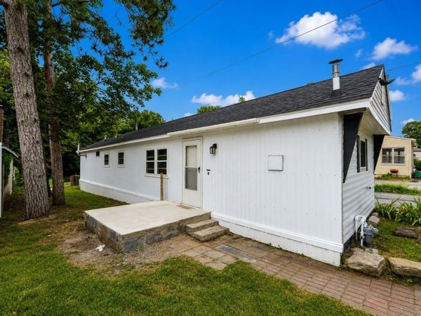 163 Highland St, Clinton, MA 01510
