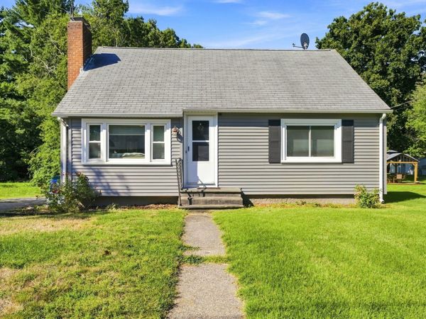 42 7 Mile River Dr, Attleboro, MA 02703