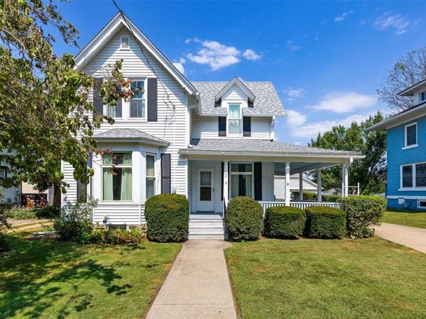544 E 4th Street , Tipton, IA 52772