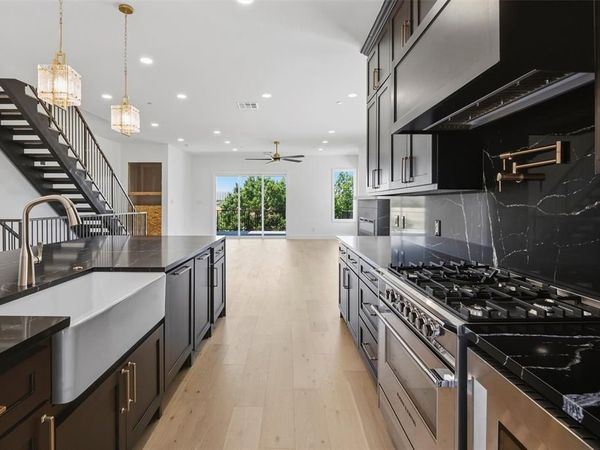 400 Vista Buena Trail, Fort Worth, TX 76111