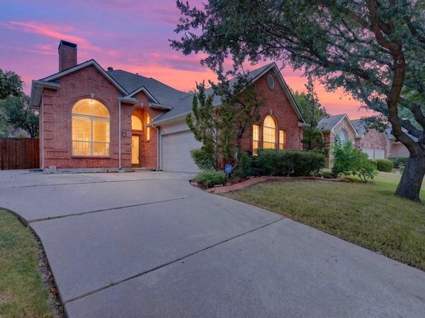 9803 Hickory Hollow Lane, Irving, TX 75063
