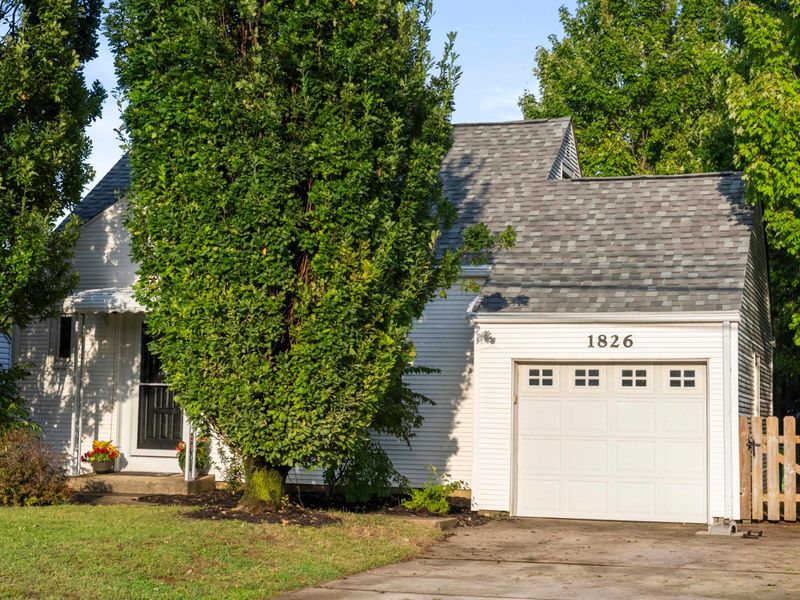 1826 Kenny Road, Columbus, OH 43212 Photo 1