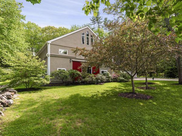 9 Conifer Ridge Road, Cumberland, ME 04110
