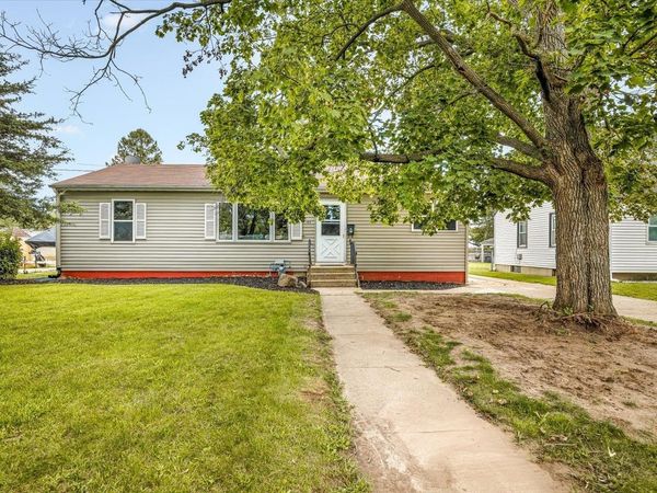 1007 E HOSMER Street, LOVES PARK, IL 61111