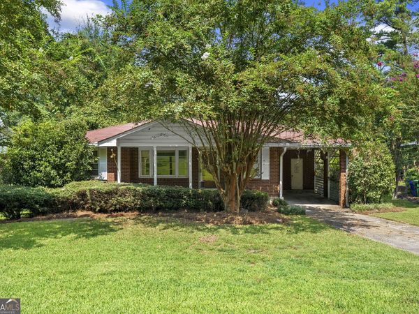 2592 Woodridge Drive, Decatur, GA 30033