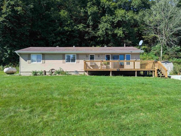2266 26 Highway, Unit 3, Lansing, IA 52151