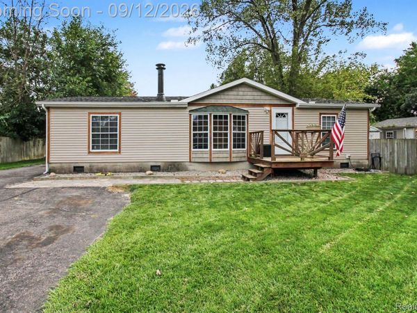 5836 Iroquois Drive, Genoa Township, Mi 48843