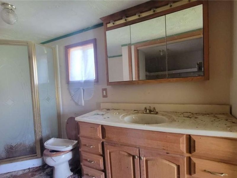 56670 Jordan Run Road, Bellaire, OH 43906 Photo 12