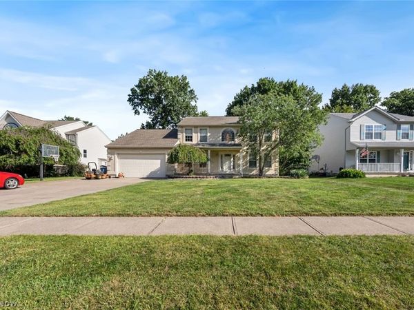 8000 N Oak Tree Drive , Lorain, OH 44053