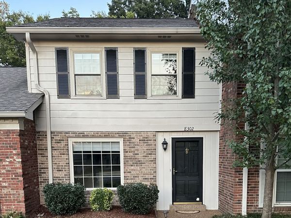 8300 Sawyer Brown Road, Unit E302, Nashville, TN 37221
