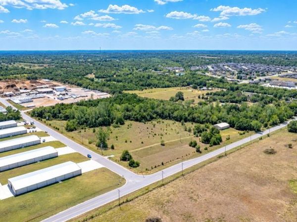 373 Howard Boulevard, Harrah, OK 73045