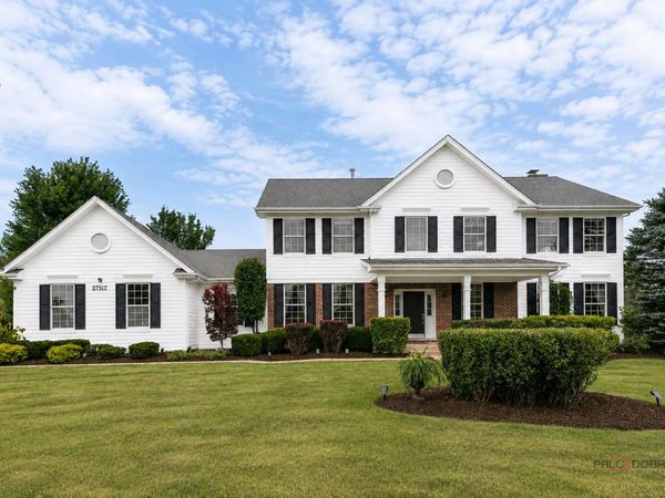 27517 E Savannah Trail , Lake Barrington, IL 60010