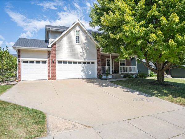3906 NW Seasons Court , Ankeny, IA 50023