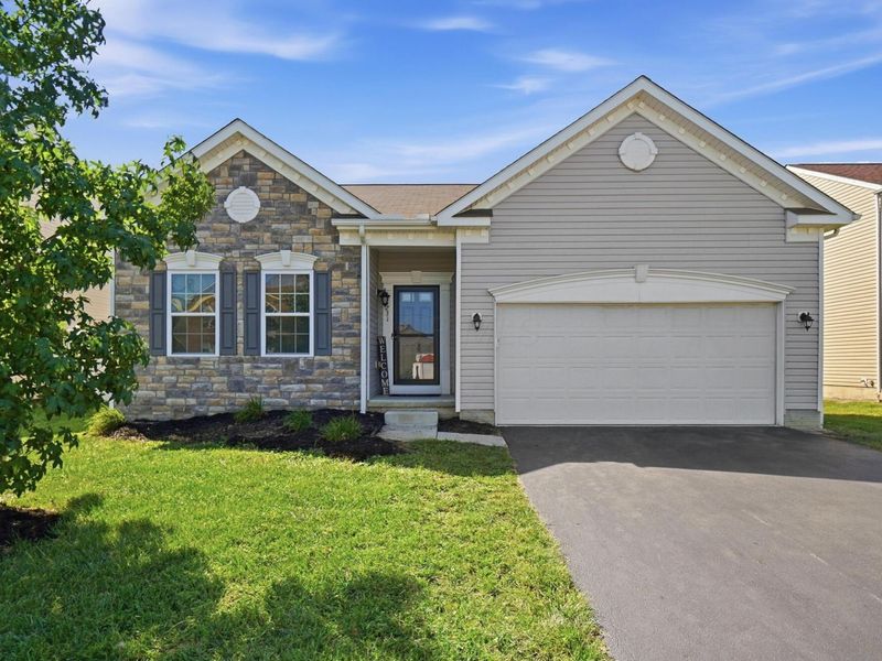 5231 Gobel Drive, Groveport, OH 43125 Photo 1
