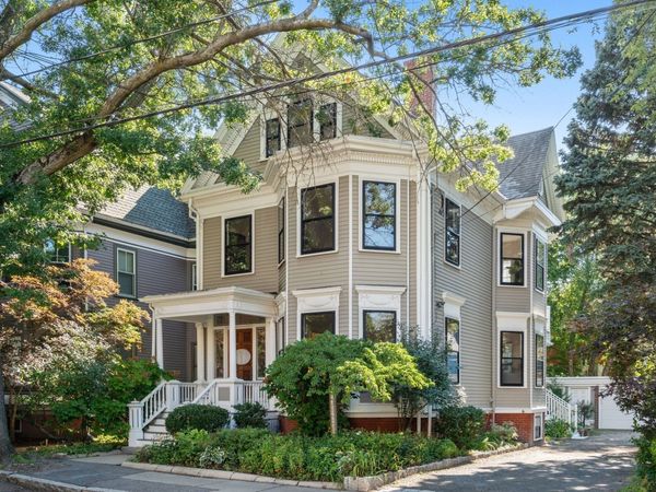 32 Fayette Street, Cambridge, MA 02139