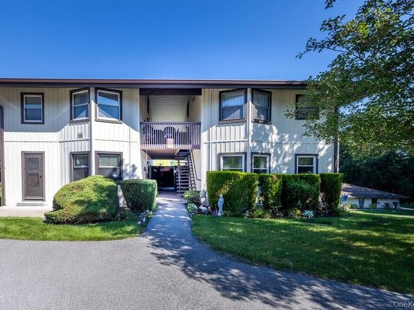 16D Essex Place , Jefferson Valley, NY 10598
