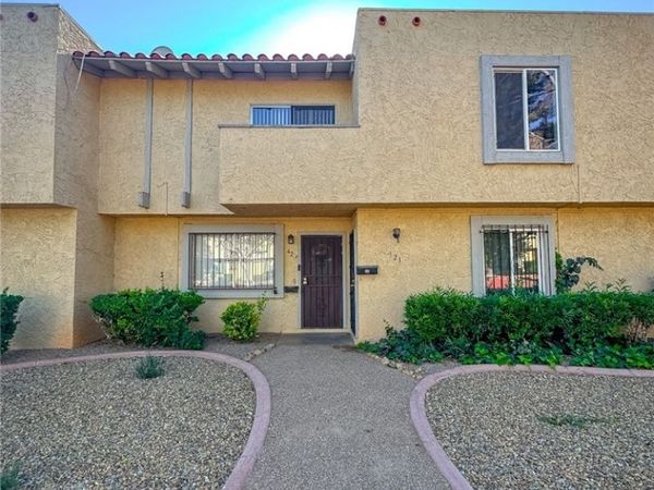 423 Las Casitas Way , Las Vegas, NV 89121