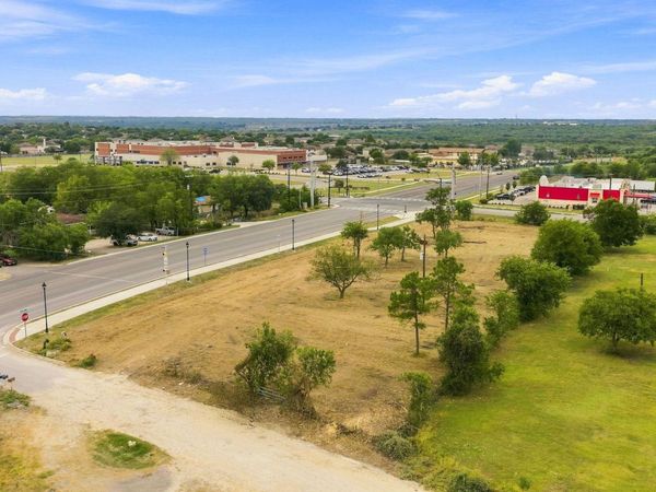 101 Sunflower CIR , Kyle, TX 78640