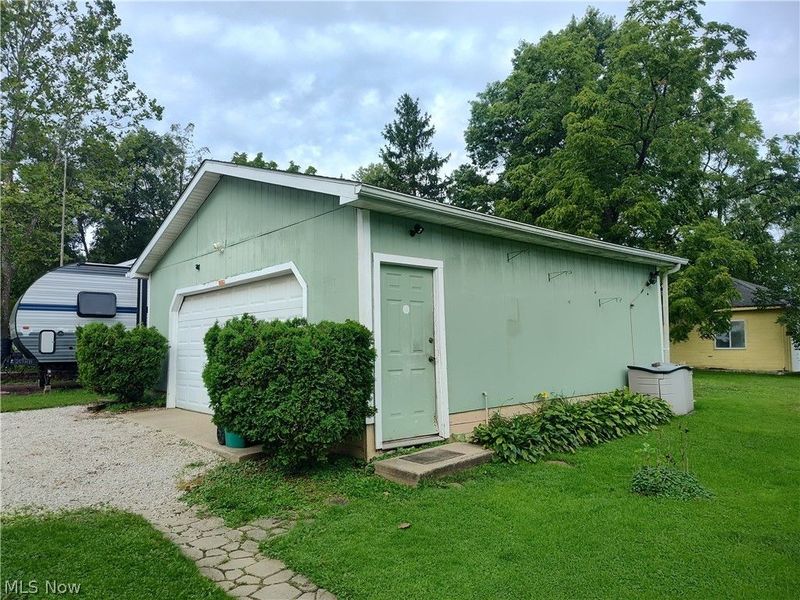 6005 Hillcrest Avenue, Ashtabula, OH 44004 Photo 12