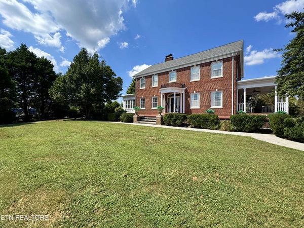 403 Church St, Sweetwater, TN 37874