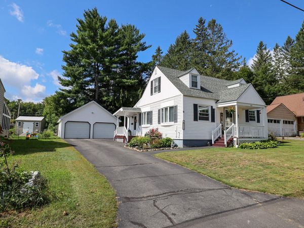 809 Somerset Street , Rumford, ME 04276