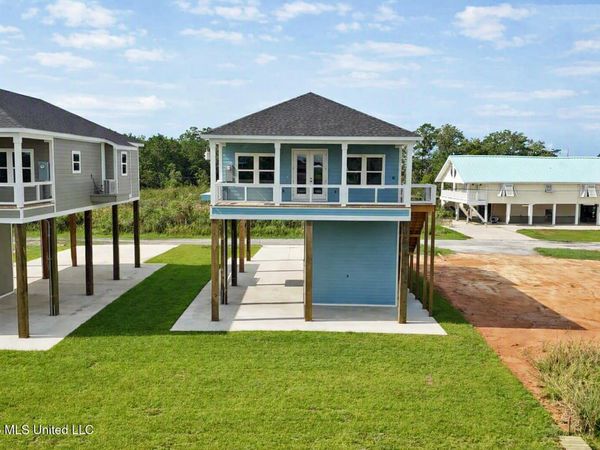 4122 11th Avenue, Bay Saint Louis, MS 39520