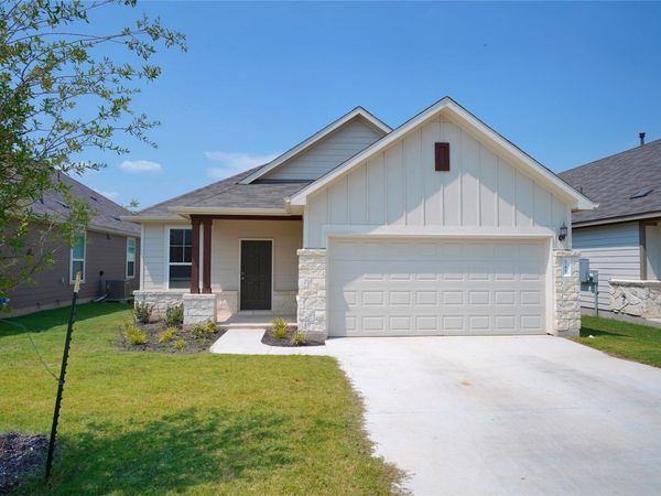545 Tree Nut LOOP, Buda, TX 78610