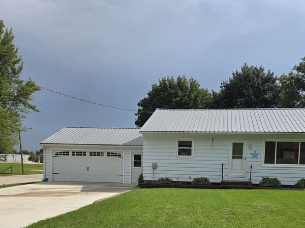 705 Lexington Avenue, Nashua, IA 50658