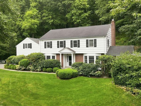 53 W Orchard Road , Chappaqua, NY 10514
