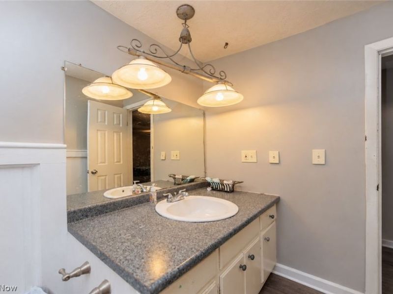 6065 Avon Belden Road, North Ridgeville, OH 44039 Photo 17