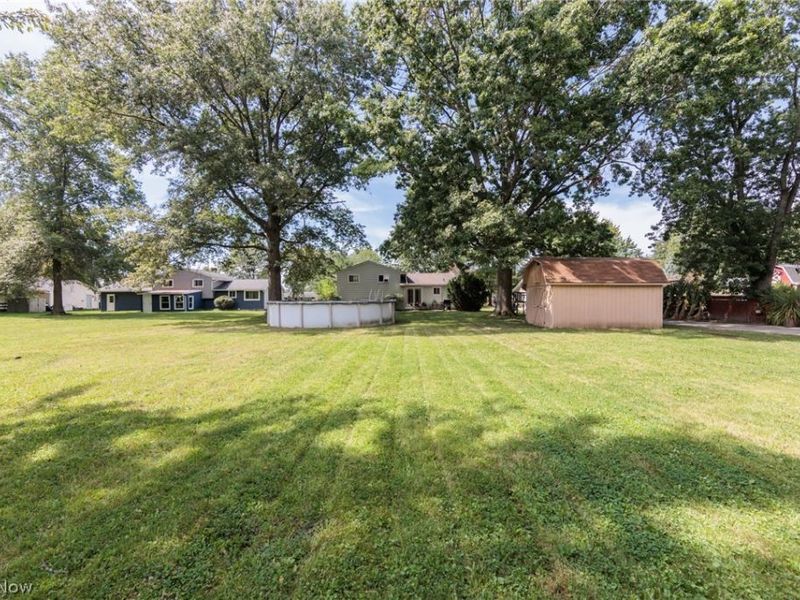 6065 Avon Belden Road, North Ridgeville, OH 44039 Photo 4