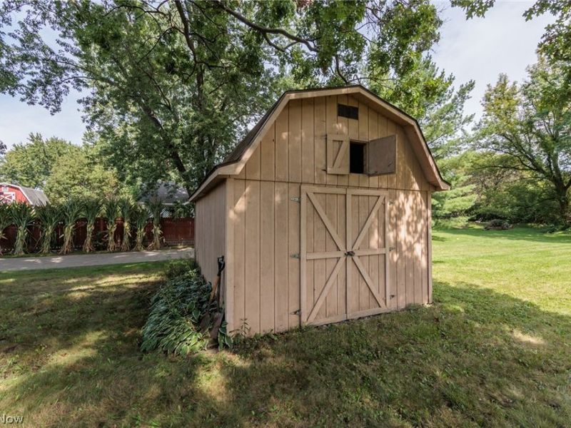6065 Avon Belden Road, North Ridgeville, OH 44039 Photo 7